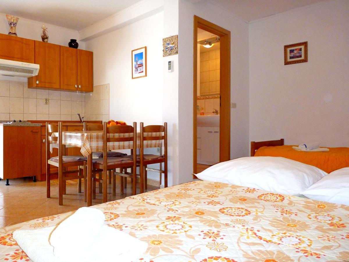 Apartmani Jole Trogir Buitenkant foto